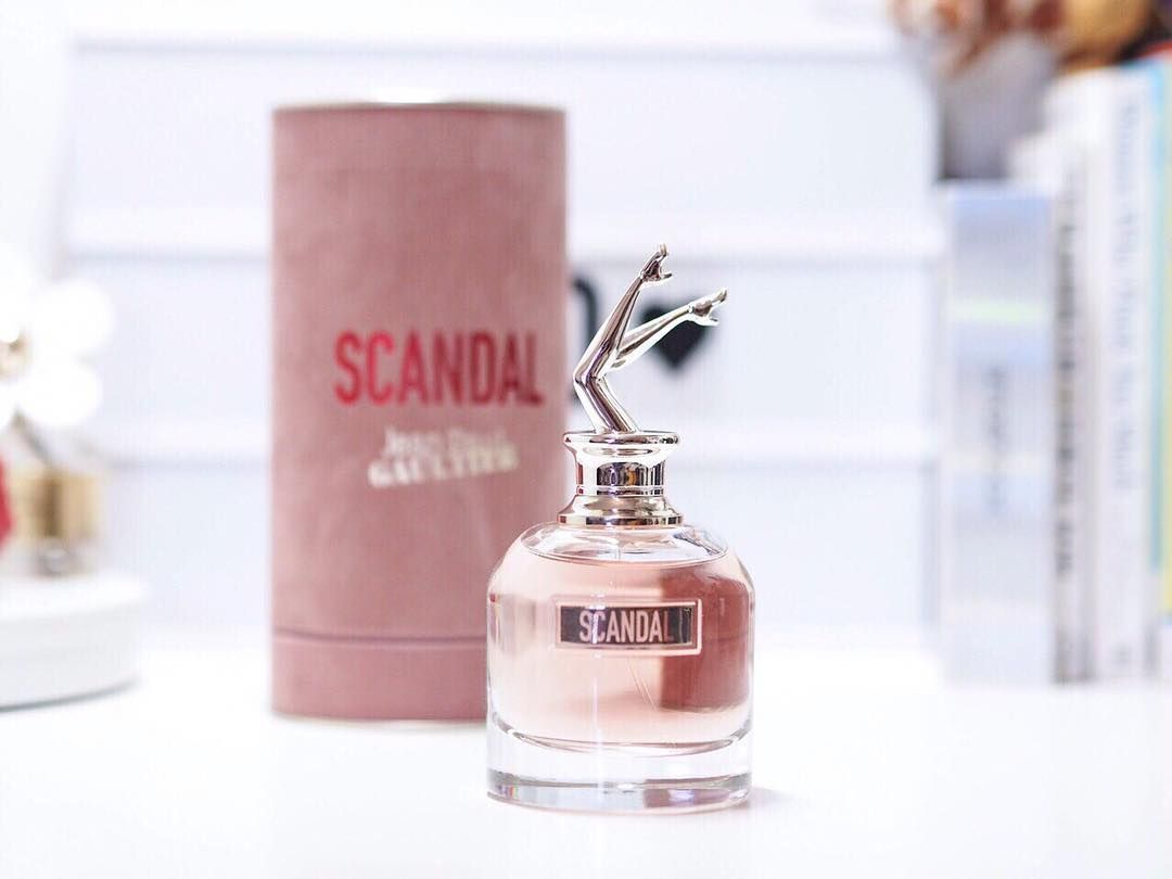 Jean Paul Gaultier, Jean Paul Gaultier รีวิว, Jean Paul Gaultier Scandal ราคา, Jean Paul Gaultier Scandal, Jean Paul Gaultier Scandal Eau De Parfum, Jean Paul Gaultier Scandal Eau De Parfum รีวิว, Jean Paul Gaultier Scandal Eau De Parfum 80ml, Jean Paul Gaultier Scandal EDP, น้ำหอมผู้หญิง, น้ำหอม, น้ำหอมเซ็กซี่, น้ำหอมยกขา