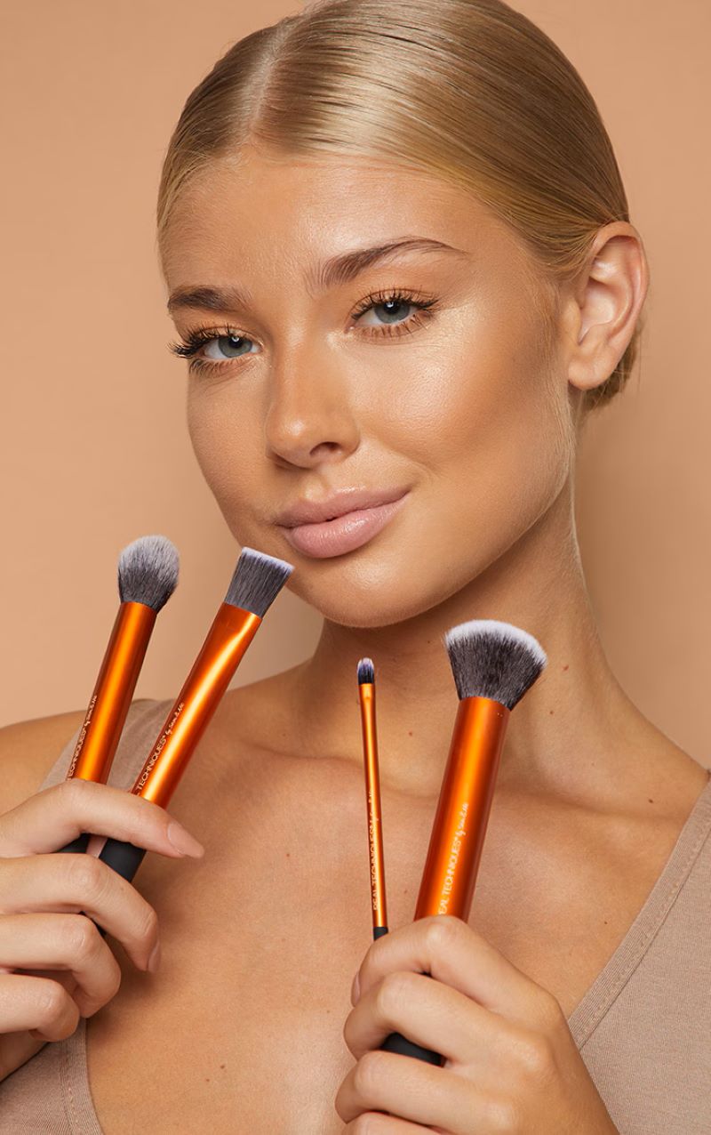 Real Techniques Flawless Base Set 4 pcs , Real Techniques , Real Techniques แปรงแต่งหน้า , Real Techniques แปรง ,Real Techniques แปรง รีวิว , Real Techniques แปรง ราคา